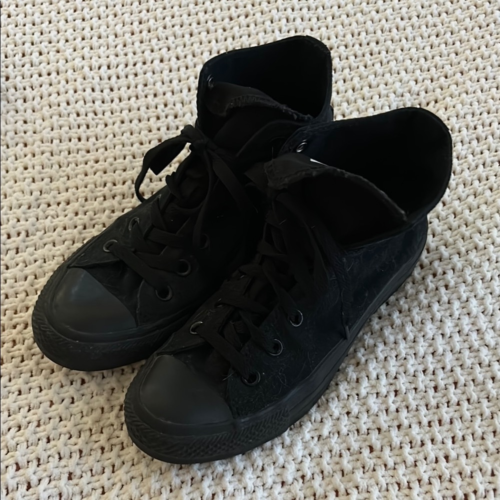 Converse Black High-Tops